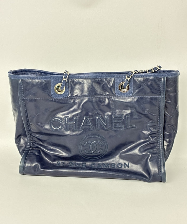 CHANEL กระเป๋าถือขนาดใหญ่