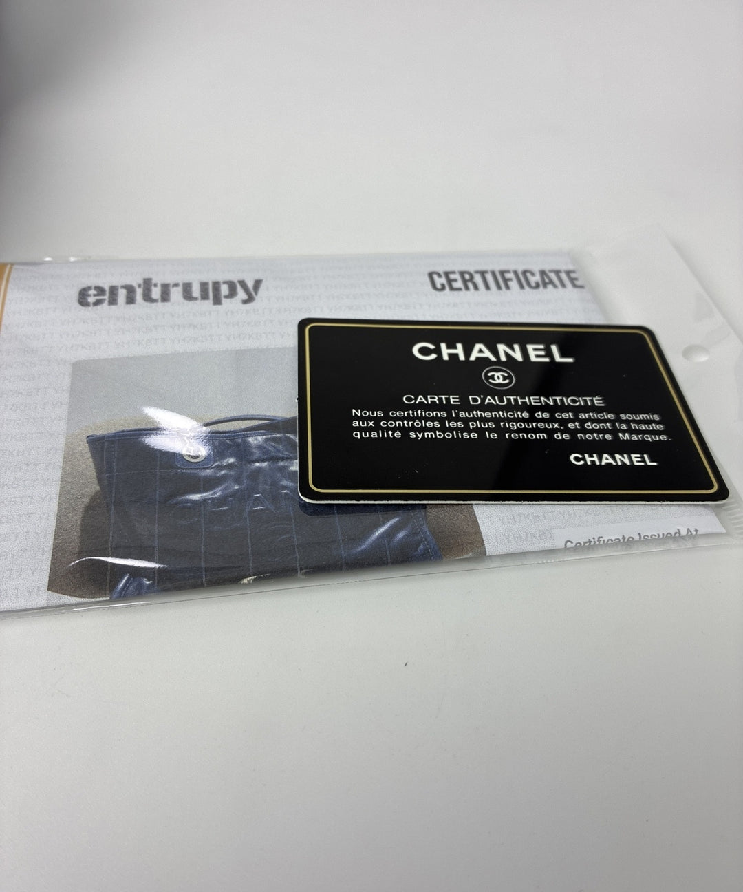 CHANEL กระเป๋าถือขนาดใหญ่