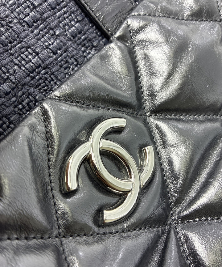 CHANEL กระเป๋าถือขนาดใหญ่