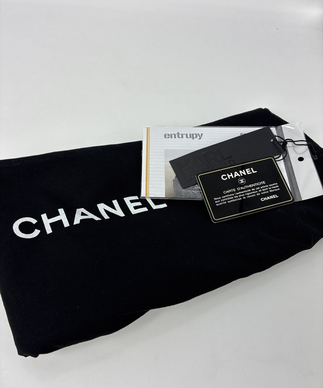 CHANEL กระเป๋าถือขนาดใหญ่