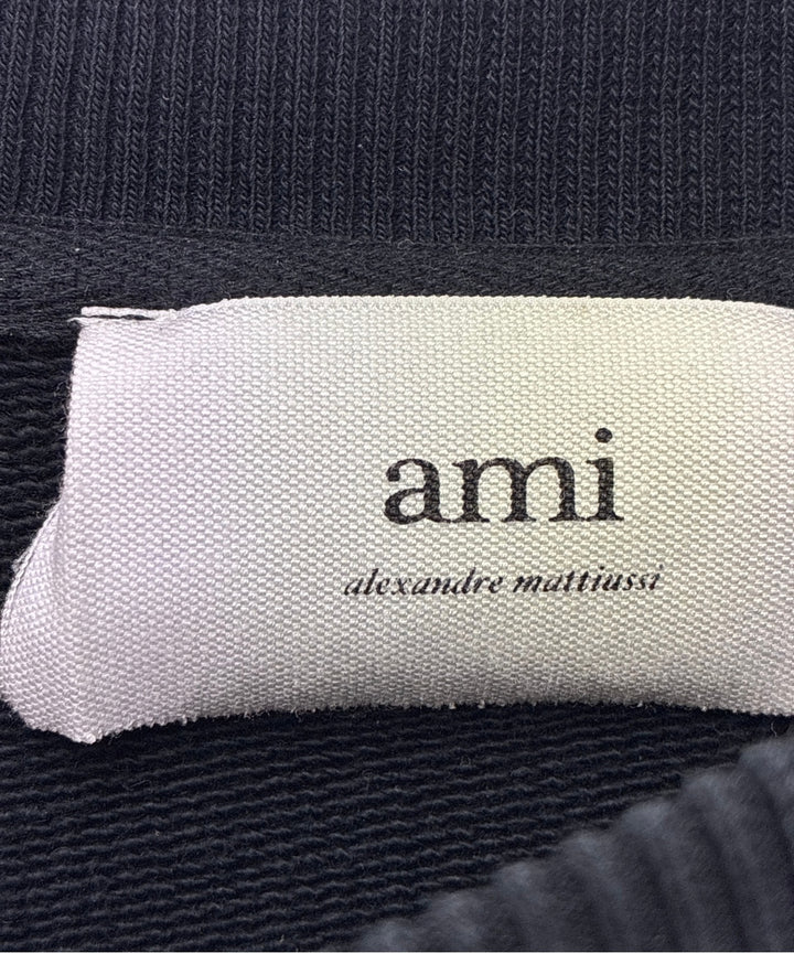 ami เสื้อกันหนาว