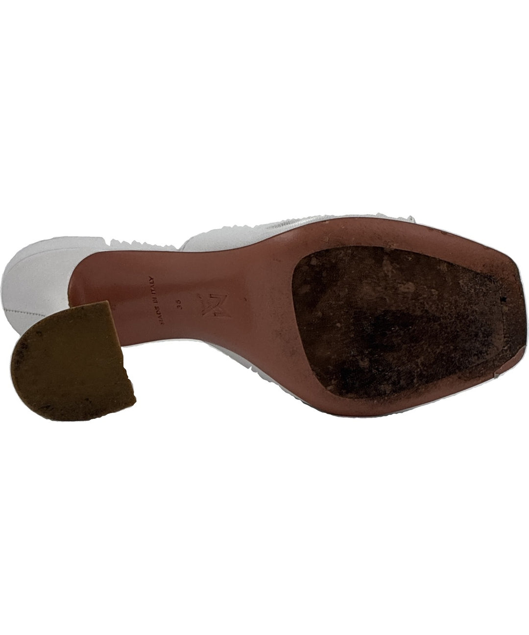 Amina Muaddi รองเท้าสวมทางการ