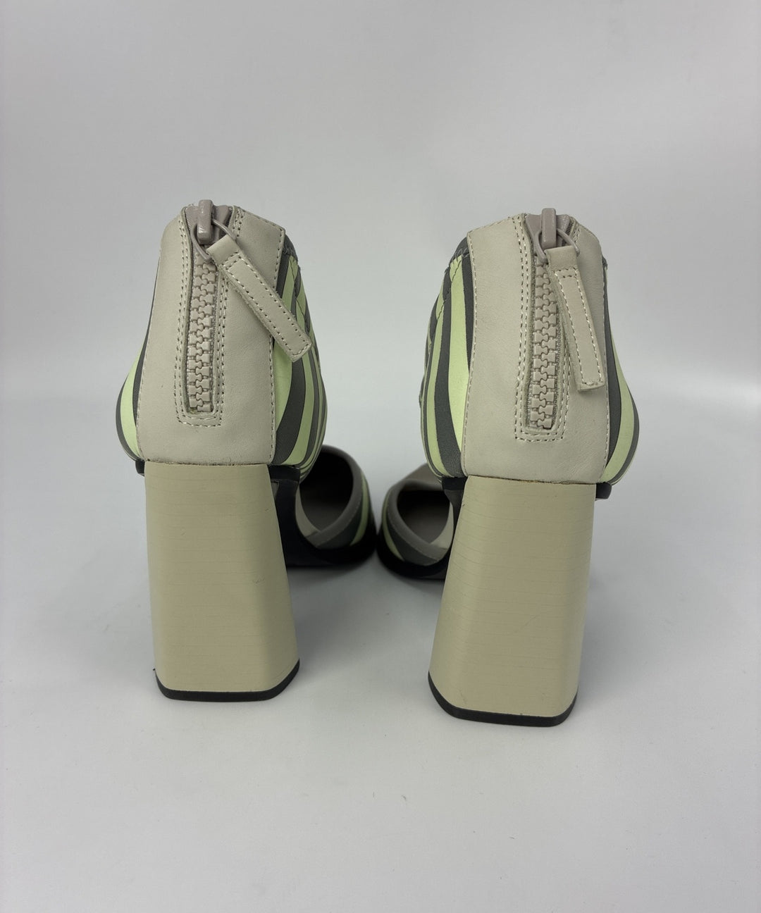 UNITED NUDE รองเท้าส้นสูง