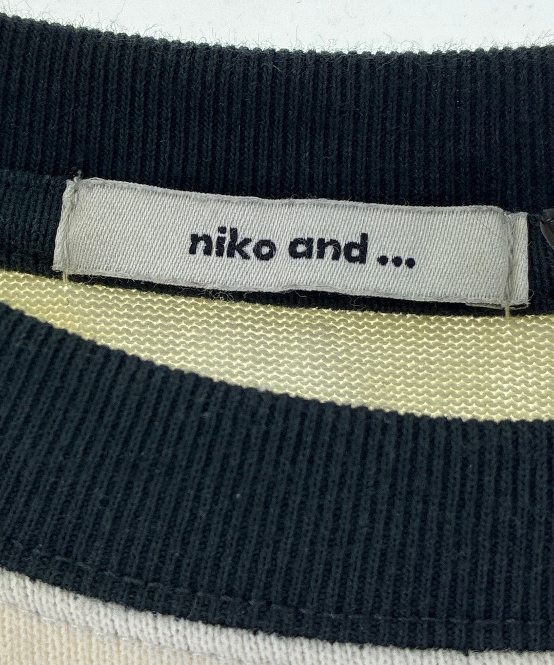 niko and... เสื้อยืด/เสื้อท็อปส์