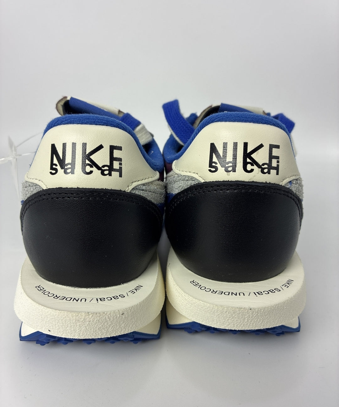 sacai รองเท้าผ้าใบ