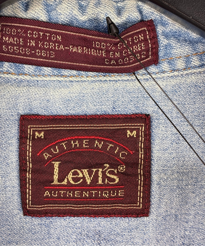 Levi's เสื้อลำลอง