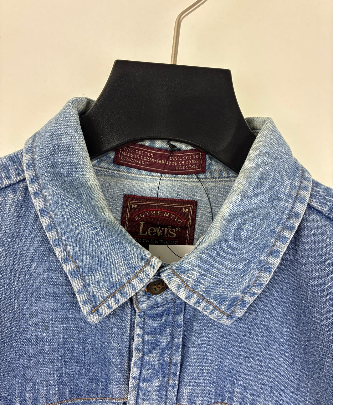 Levi's เสื้อลำลอง