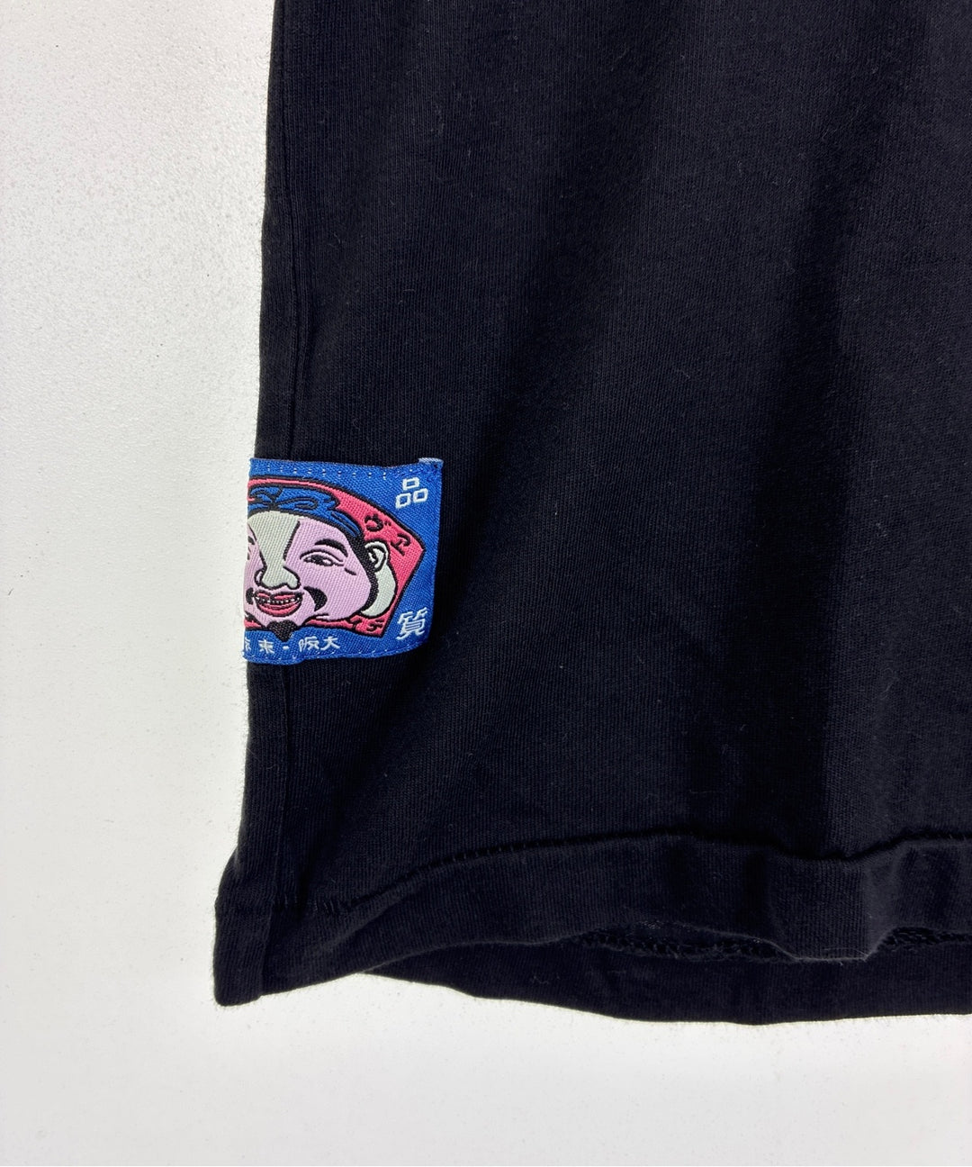 EVISU เสื้อยืด/เสื้อท็อปส์