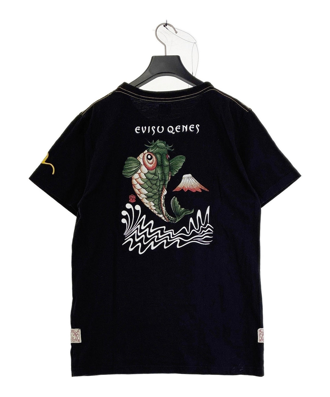 EVISU เสื้อยืด/เสื้อท็อปส์