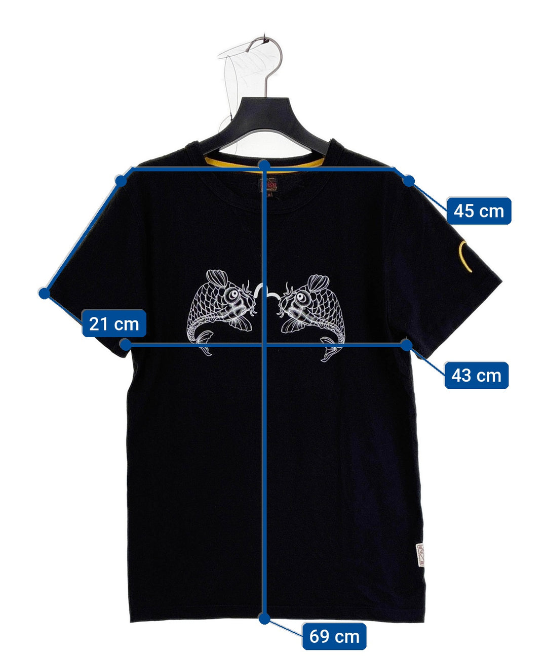 EVISU เสื้อยืด/เสื้อท็อปส์