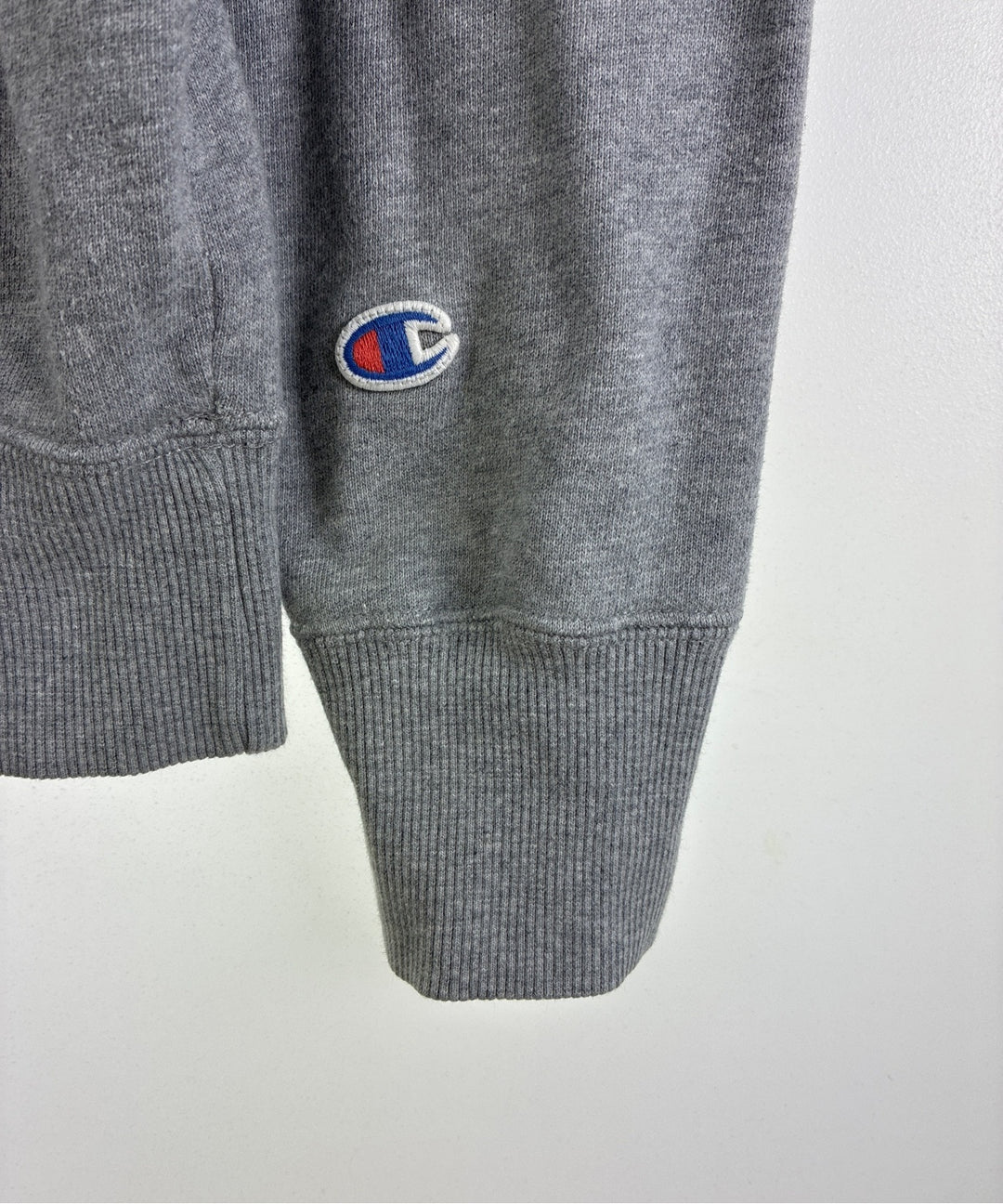 CHAMPION เสื้อสเวตเตอร์