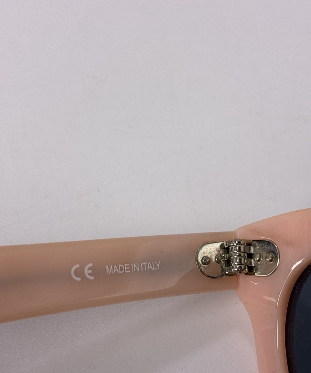 Supreme แว่นกันแดด