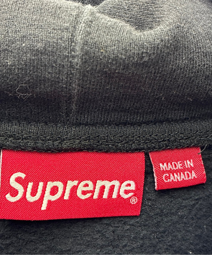 Supreme เสื้อฮู้ด