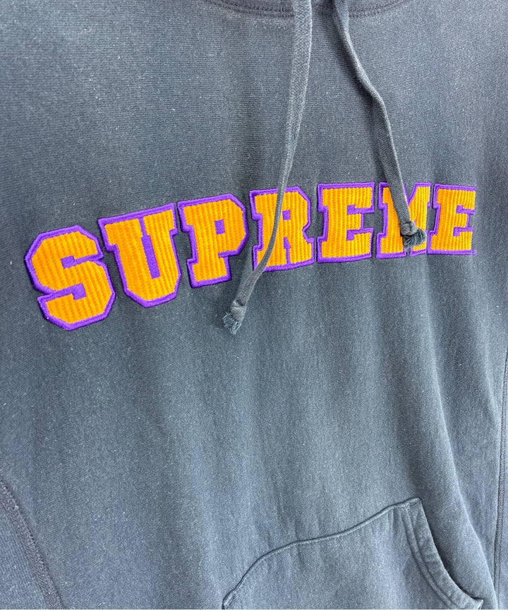 Supreme เสื้อฮู้ด