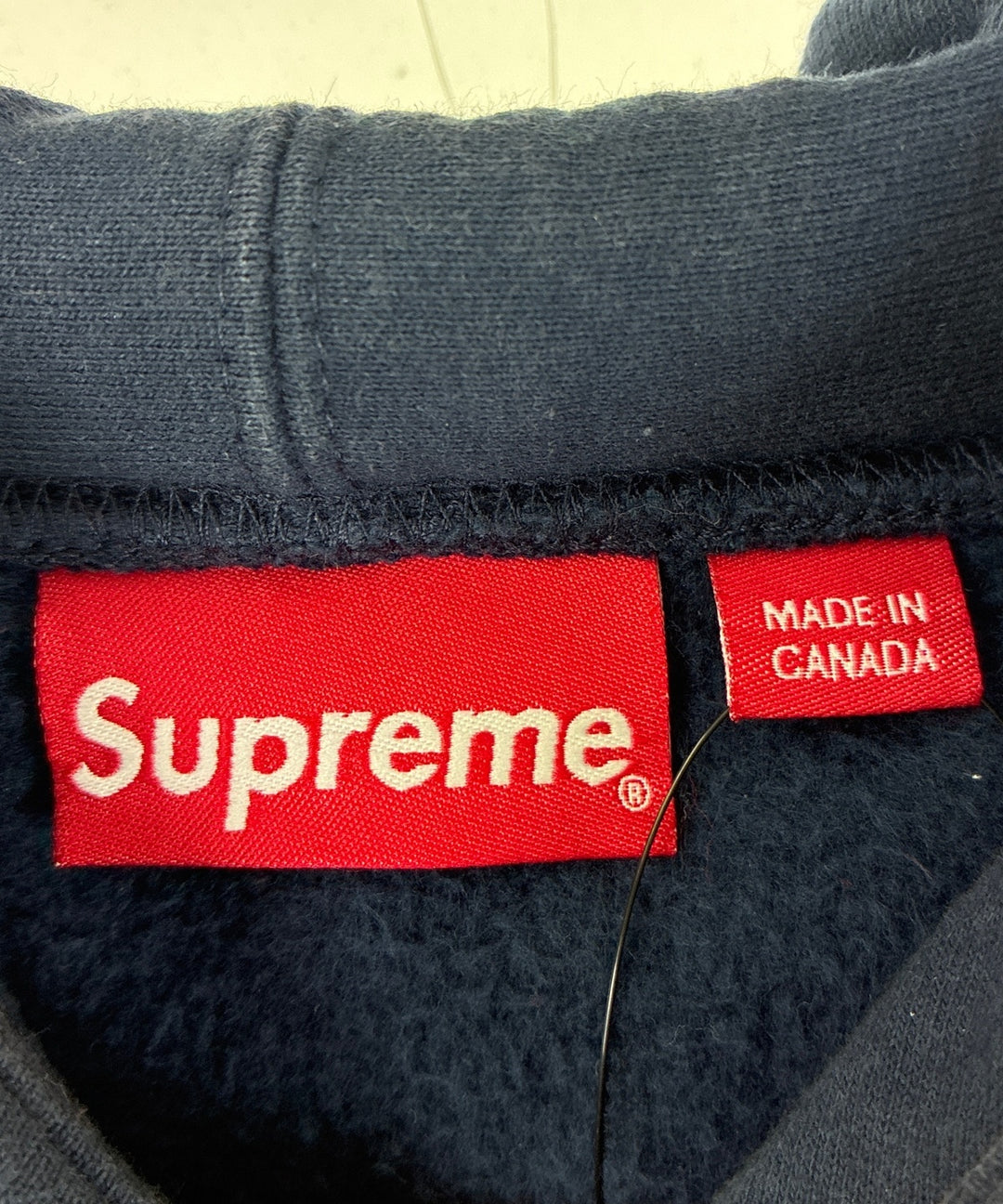 Supreme เสื้อฮู้ด