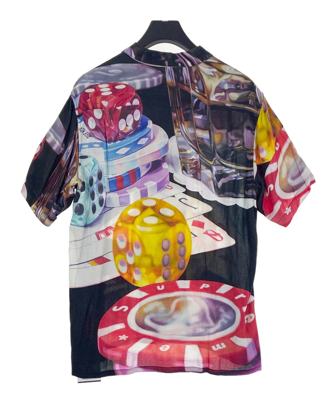 Supreme เสื้อลำลอง