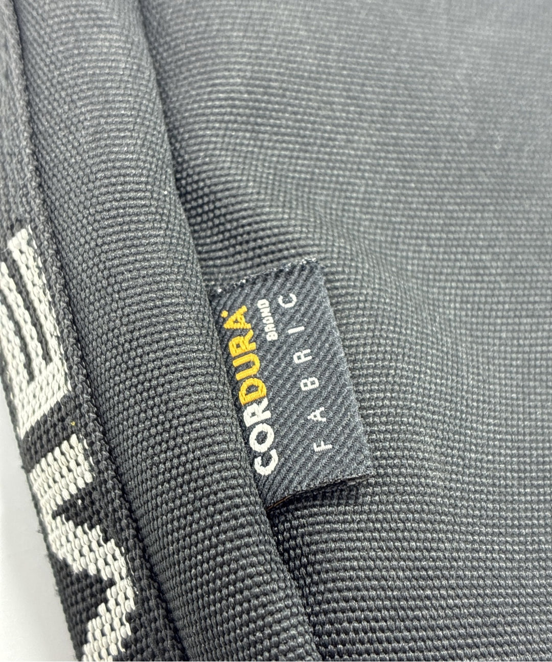 Supreme กระเป๋าสะพาย