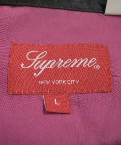 Supreme เสื้อลำลอง