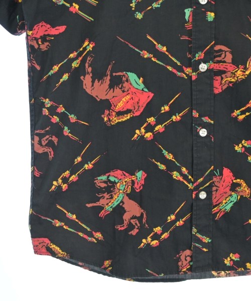 Supreme เสื้อลำลอง