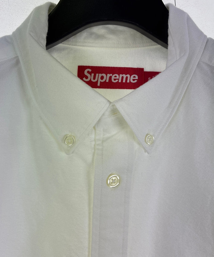 Supreme เสื้อลำลอง