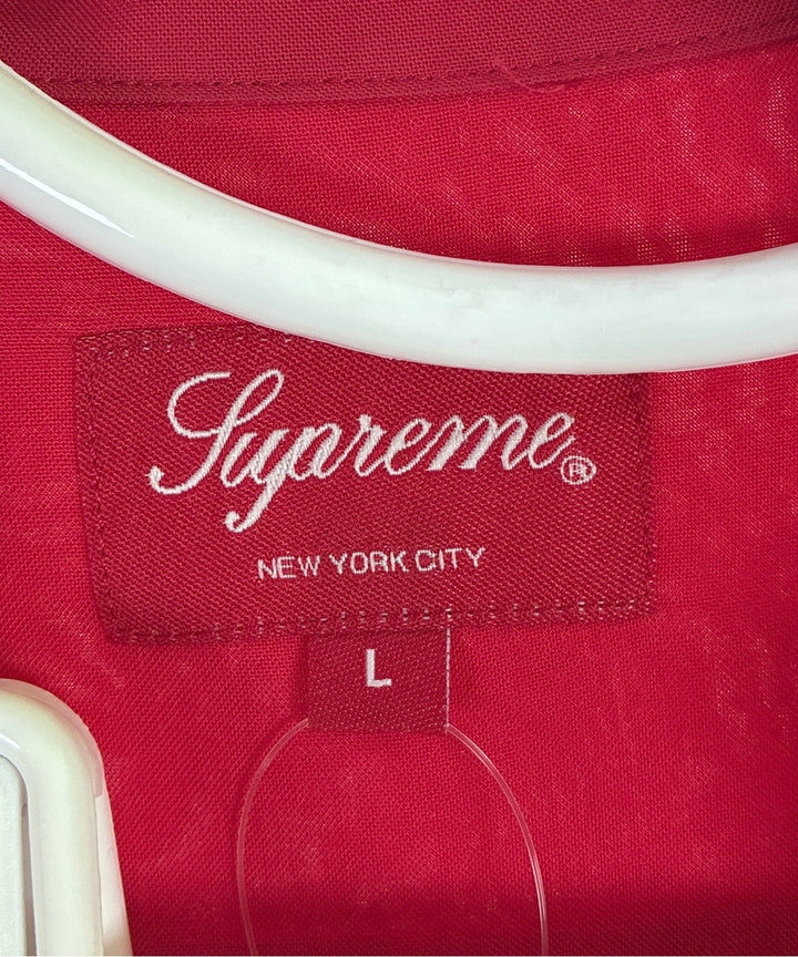 Supreme เสื้อลำลอง