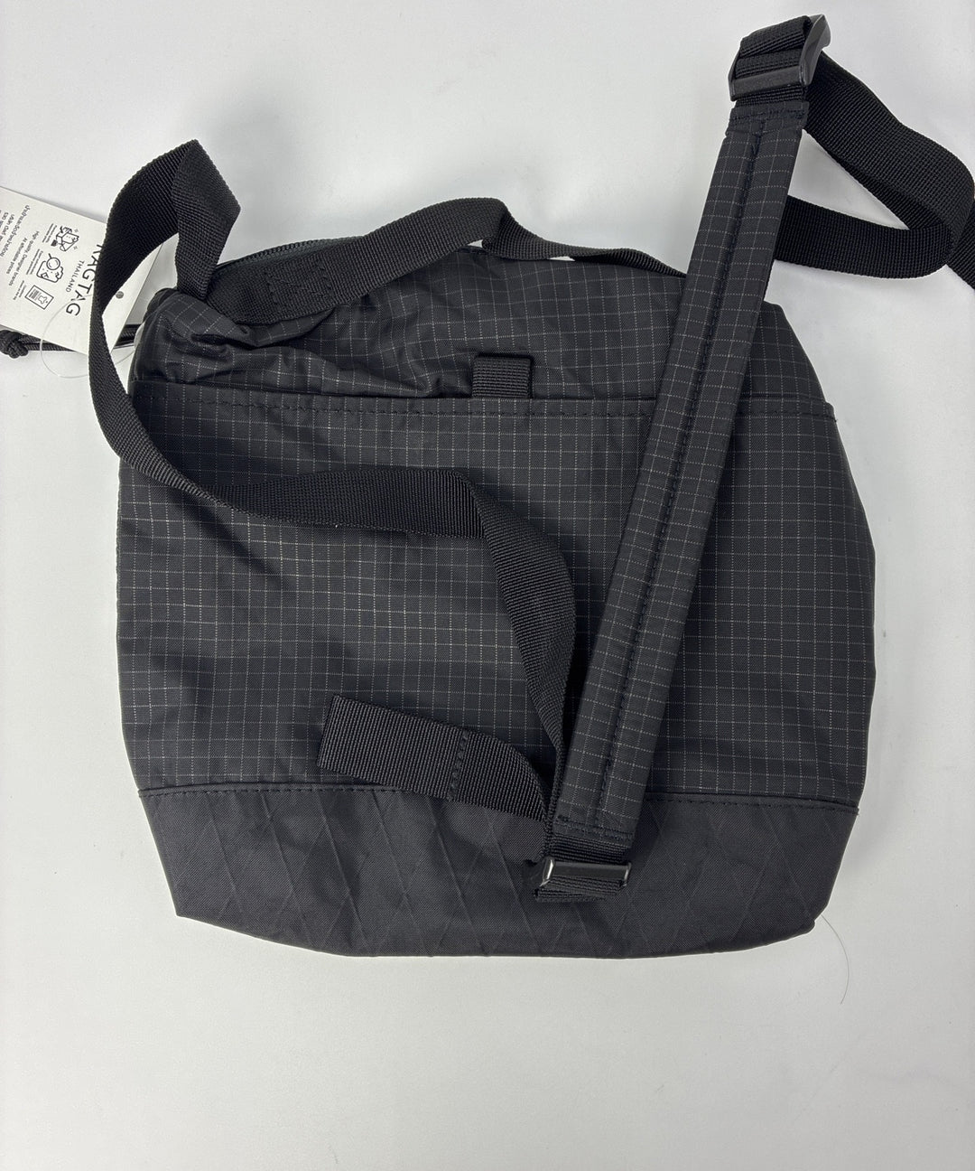 Supreme กระเป๋าสะพาย