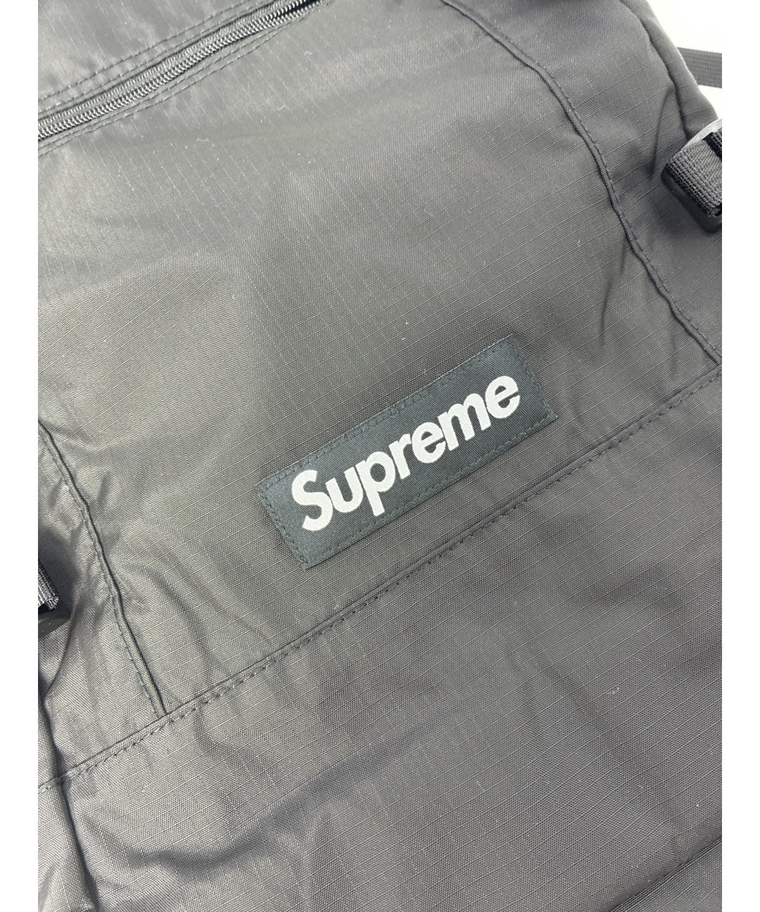 Supreme เป้สะพายหลัง
