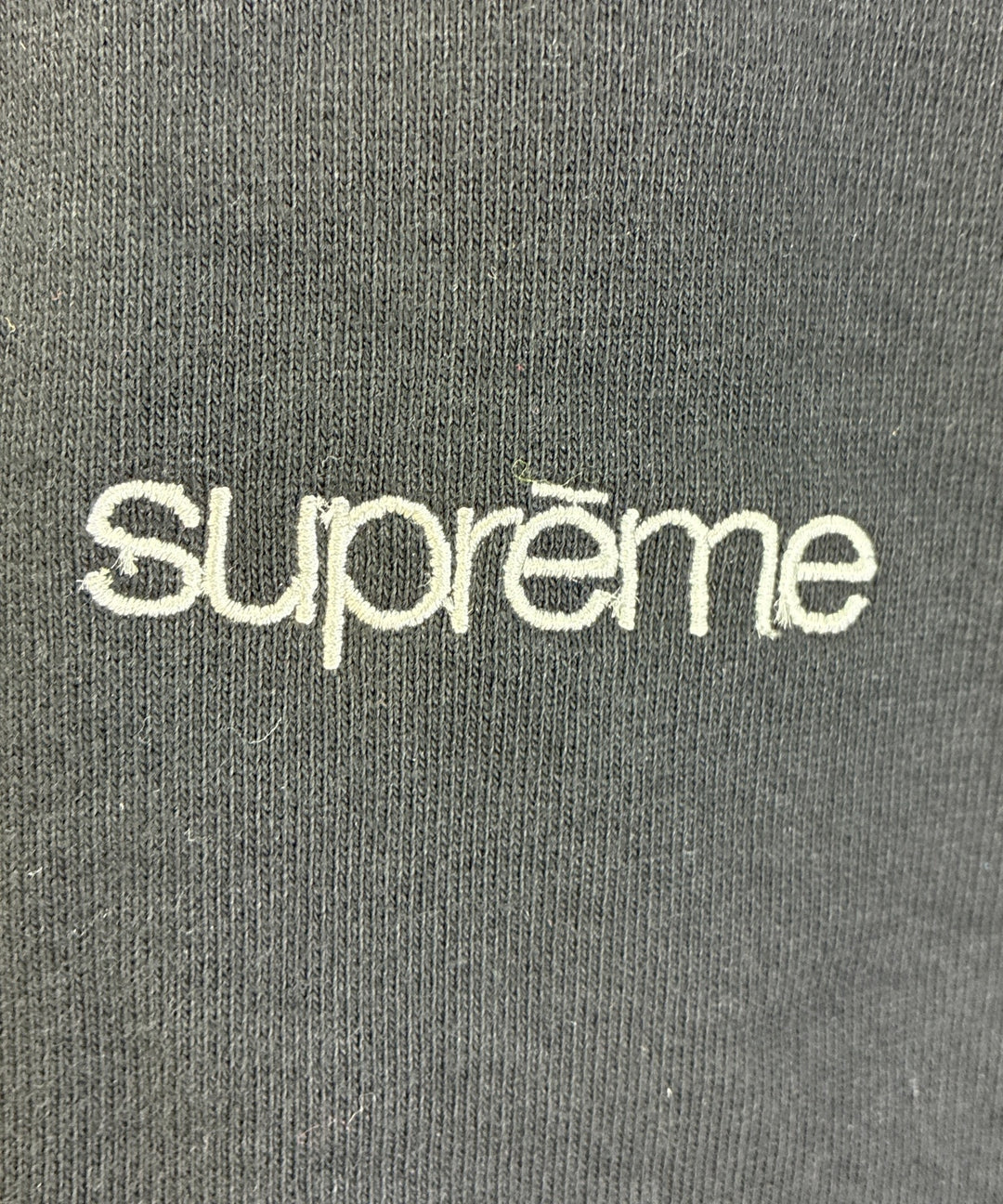 Supreme เสื้อสเวตเตอร์