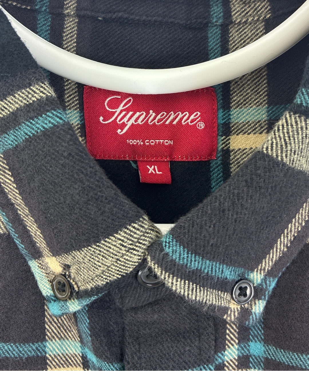 Supreme เสื้อเชิ้ต