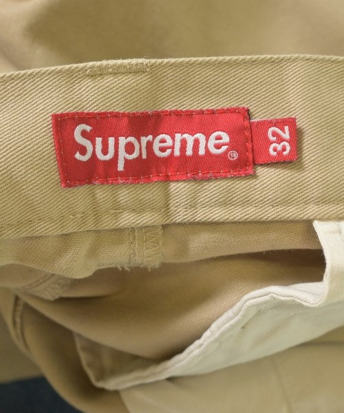 Supreme กางเกงขาสั้น