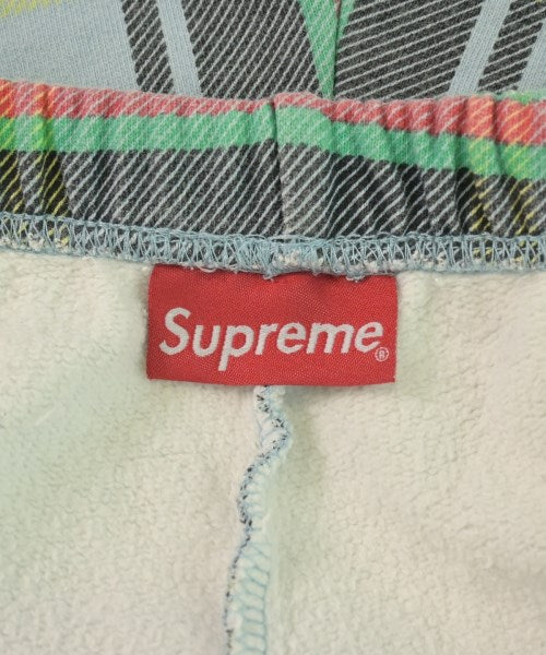 Supreme กางเกงขาสั้น