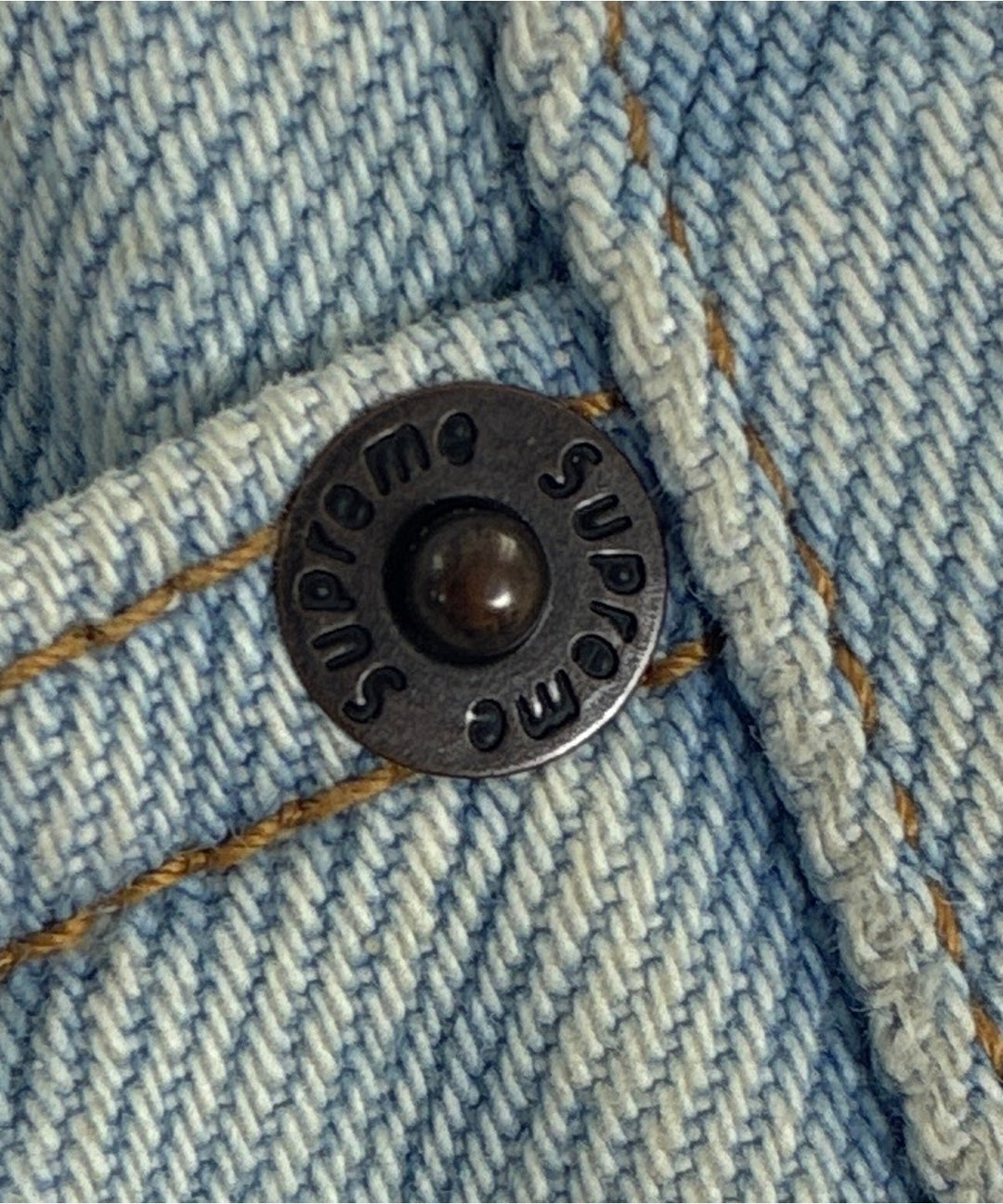 Supreme กางเกงขาสั้น