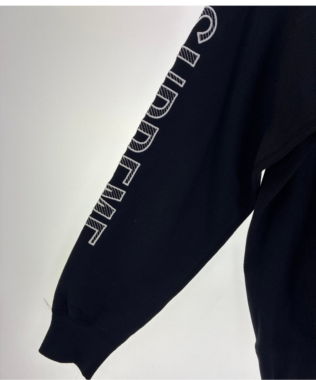 Supreme เสื้อฮู้ด