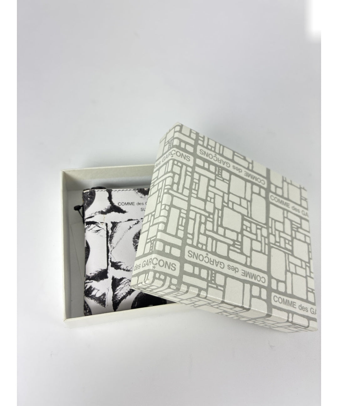 Supreme กระเป๋าสตางค์/กระเป๋าใส่เหรียญ