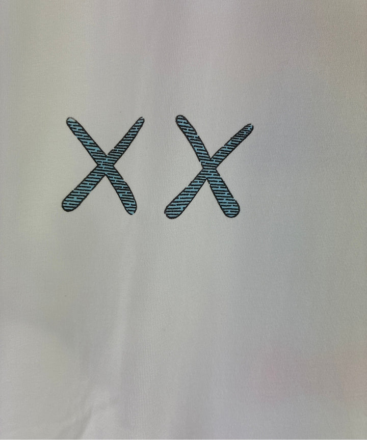 KAWS เสื้อยืด/เสื้อท็อปส์