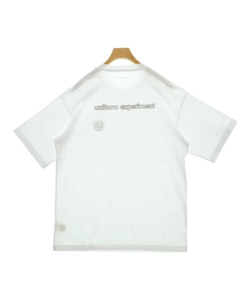 uniform experiment เสื้อยืด/เสื้อท็อปส์