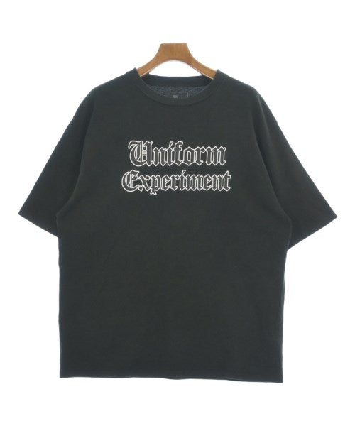 uniform experiment เสื้อยืด/เสื้อท็อปส์