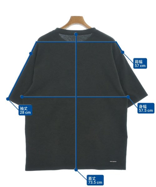 uniform experiment เสื้อยืด/เสื้อท็อปส์