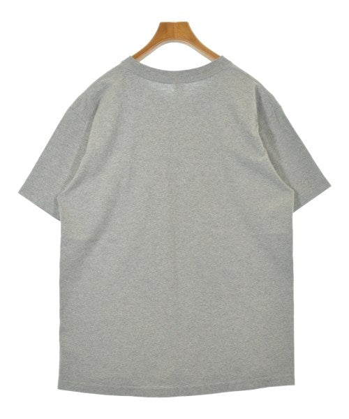 UNDEFEATED เสื้อยืด/เสื้อท็อปส์