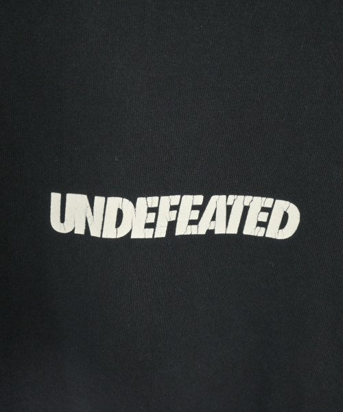 UNDEFEATED เสื้อยืด/เสื้อท็อปส์