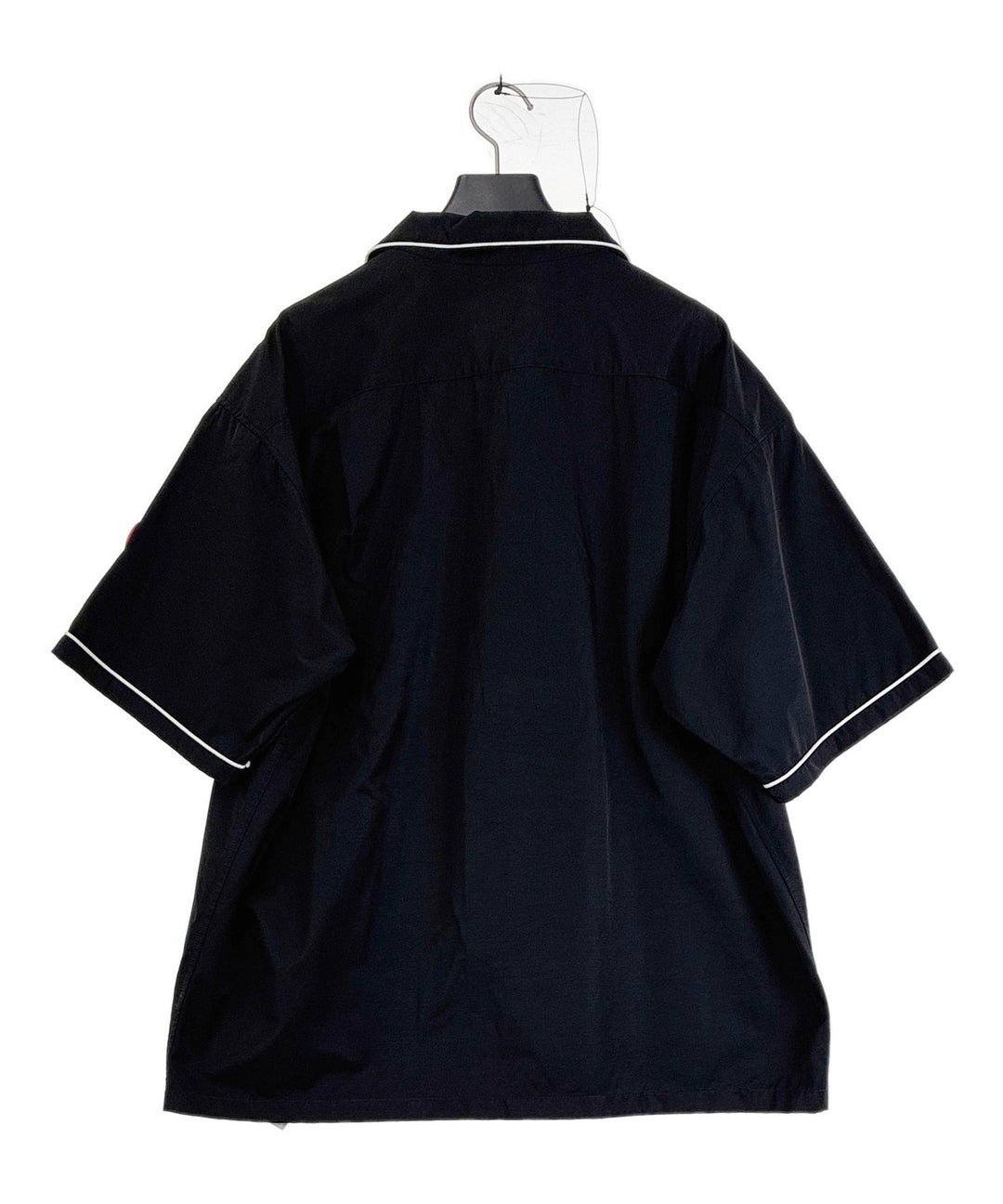 C.E เสื้อลำลอง