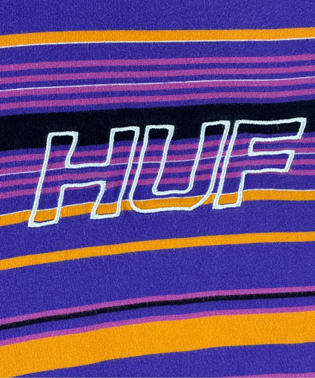 HUF เสื้อยืด/เสื้อท็อปส์