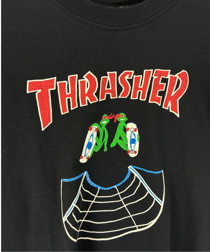 THRASHER เสื้อยืด/เสื้อท็อปส์