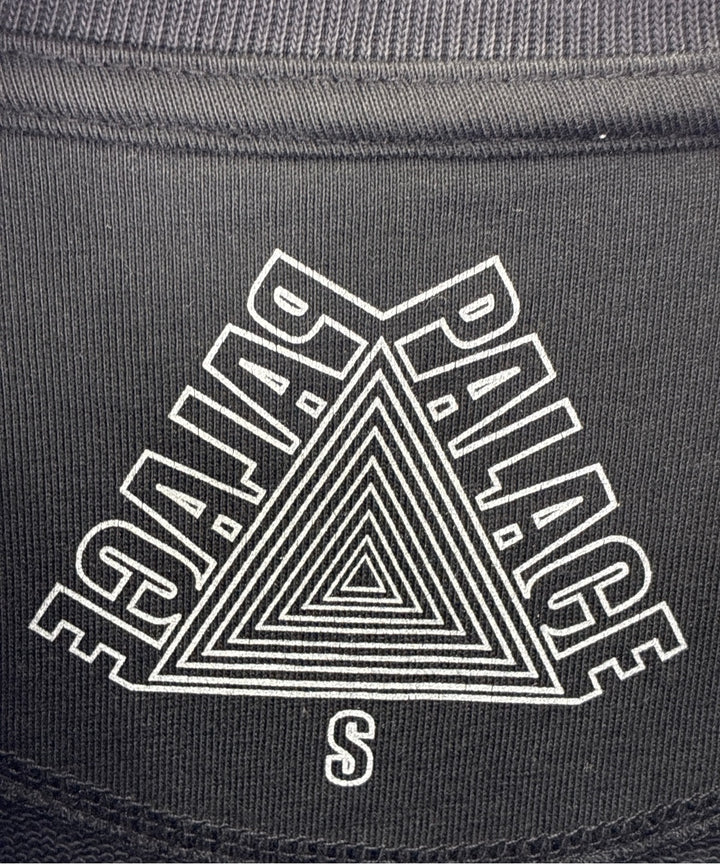 PALACE เสื้อสเวตเตอร์