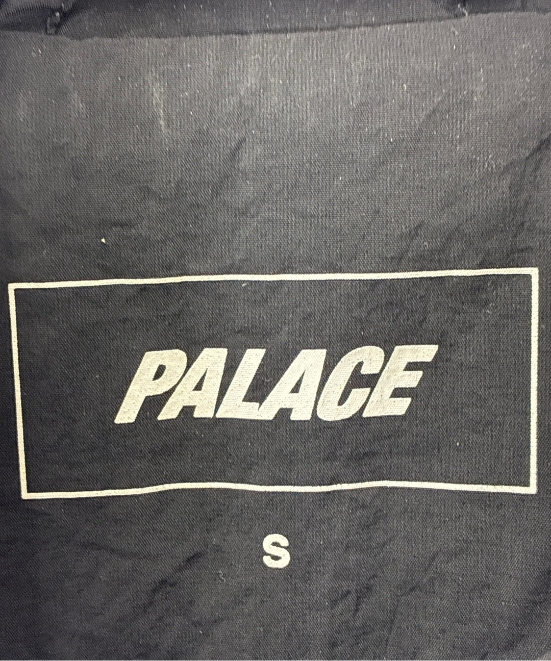 PALACE เสื้อพาร์กาภูเขา