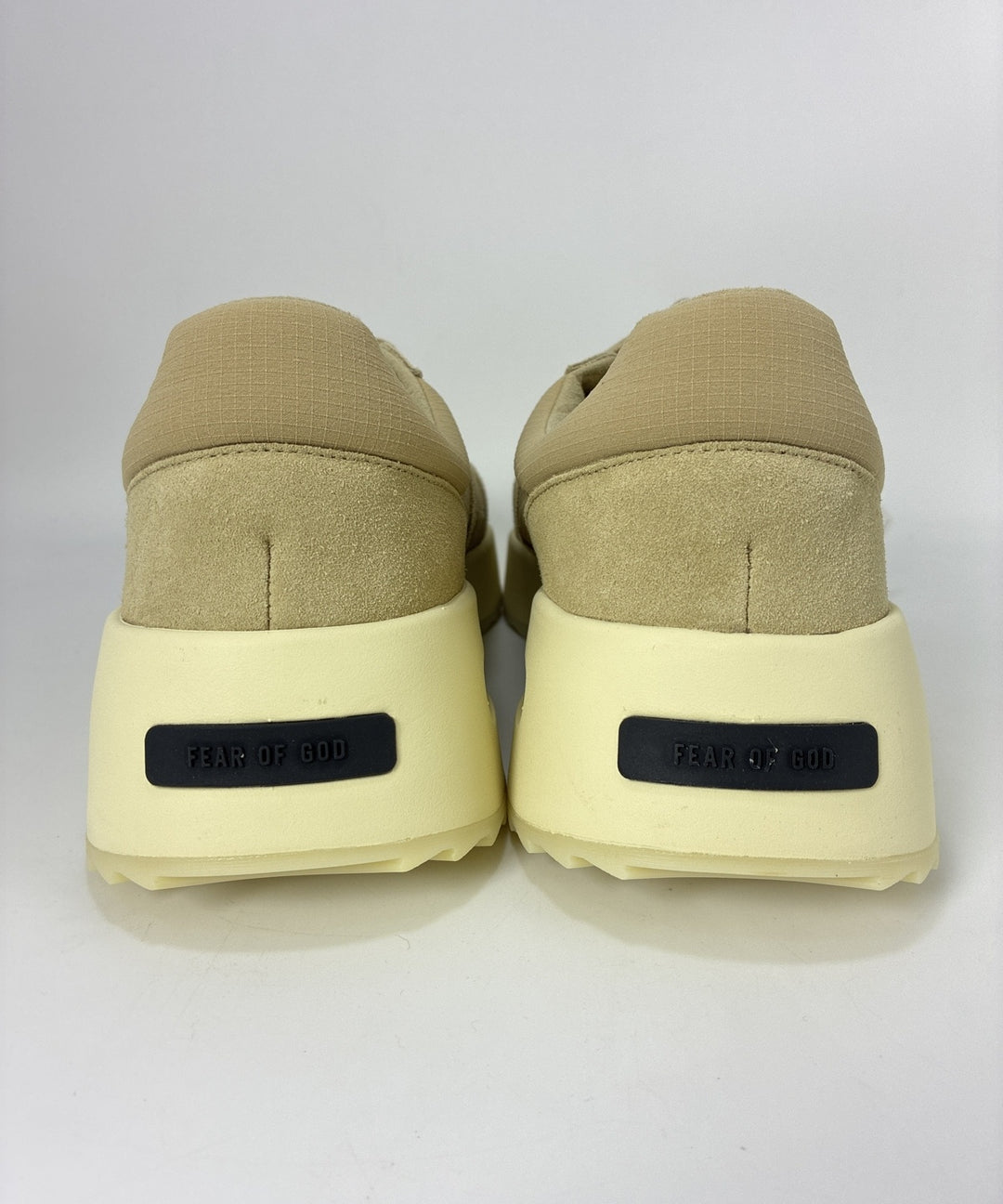 FEAR OF GOD รองเท้าผ้าใบ