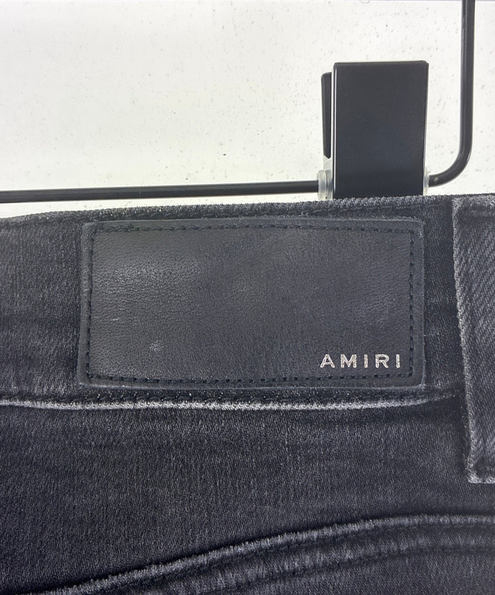 AMIRI ยีนส์