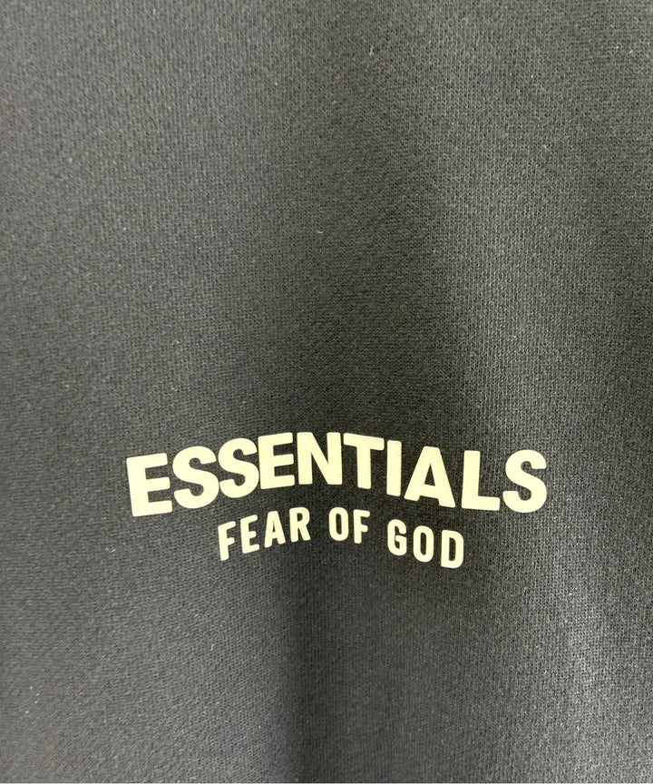 Fear of God ESSENTIALS เสื้อสเวตเตอร์