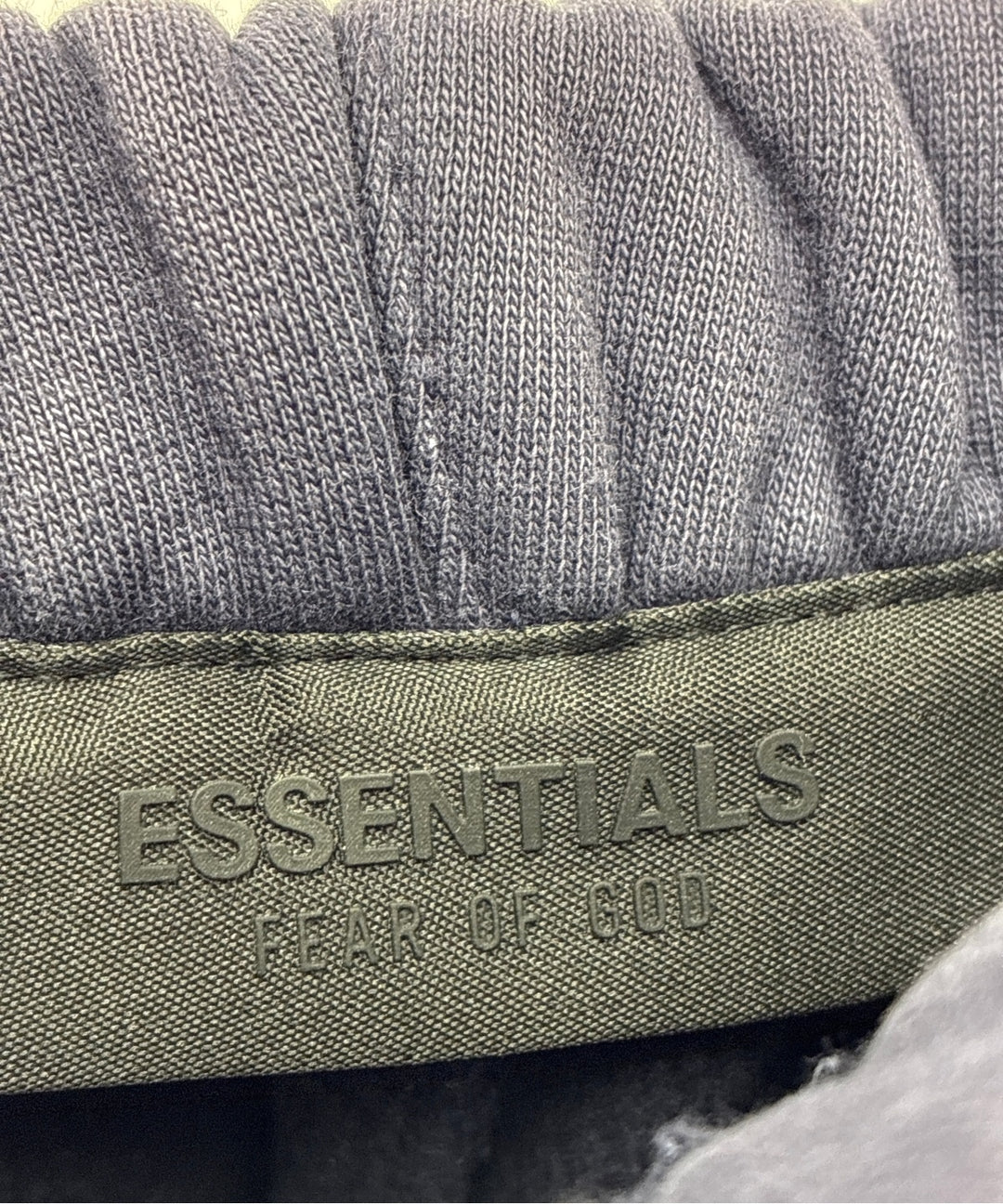 Fear of God ESSENTIALS กางเกงขาสั้น