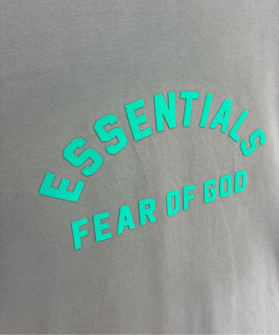 Fear of God ESSENTIALS เสื้อยืด/เสื้อท็อปส์